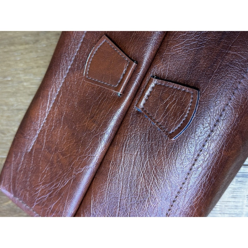 Vintage Flip Top Valet Kit by St Thomas 1970's - Picture 3 of 16